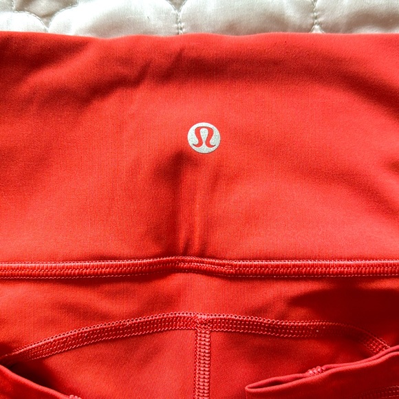 Lululemon All the Right Places 23” - Picture 3 of 4